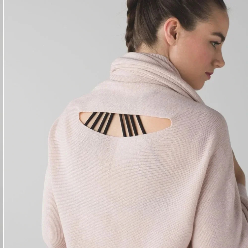 Lululemon Divinity Scarf, One Size - Picture 5 of 16